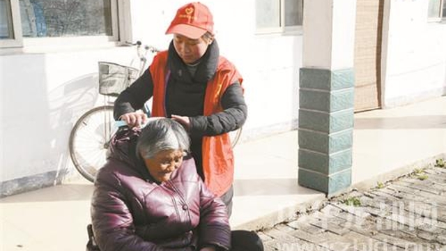 大王莊鄉(xiāng)敬老院開(kāi)展“傳承雷鋒精神、弘揚(yáng)時(shí)代新風(fēng)”活動(dòng)