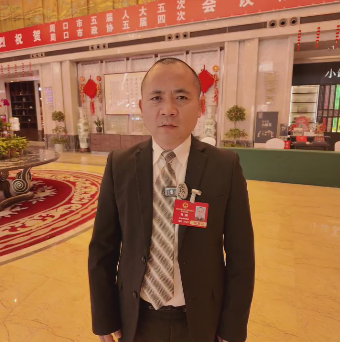 讓每個孩子身上有汗，眼里有光，一生向陽